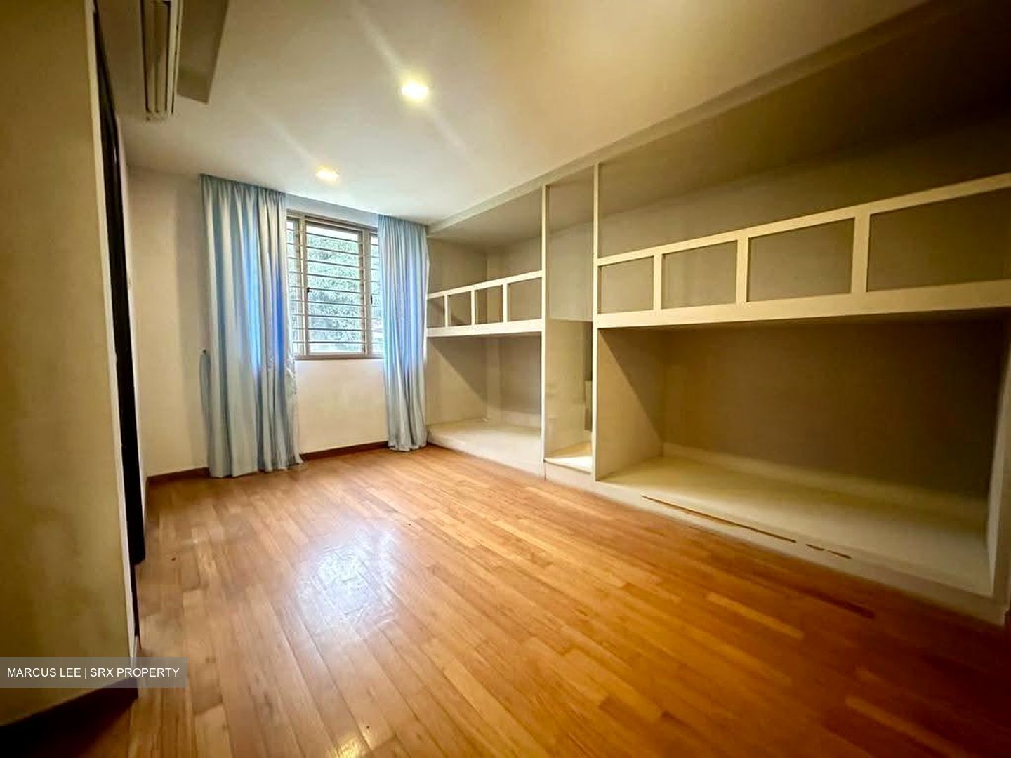Hazel Park Terrace (D23), Terrace #616761631